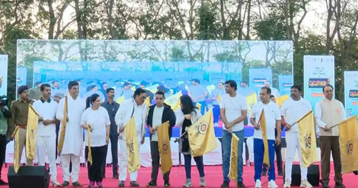 Cyclothon organised in Gujarat's Surat to spread awareness on fitness, green initiatives